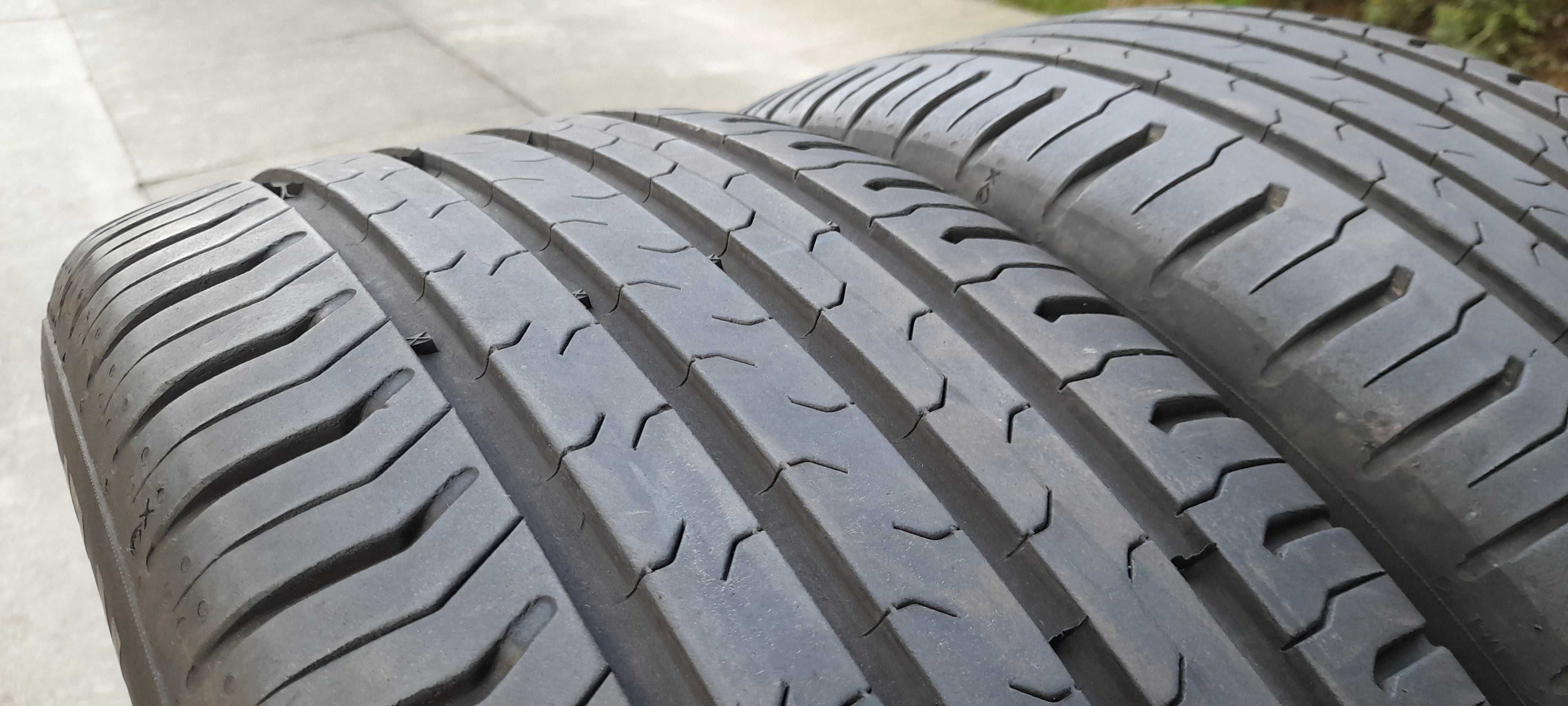 Opony letnie Continental  215/55 R17  94V