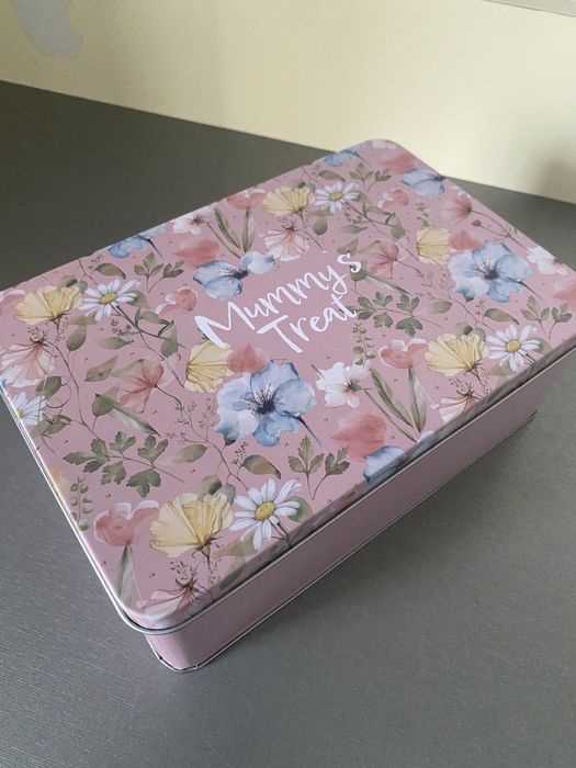 Металева коробка, шкатулка