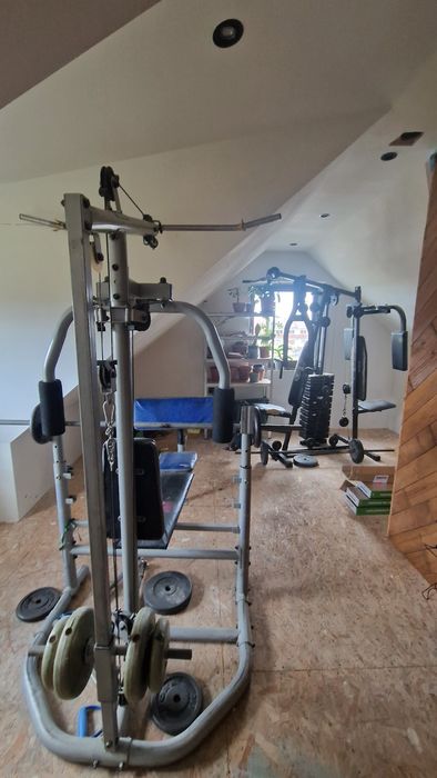 Siłownia/atlasy do ćwiczeń