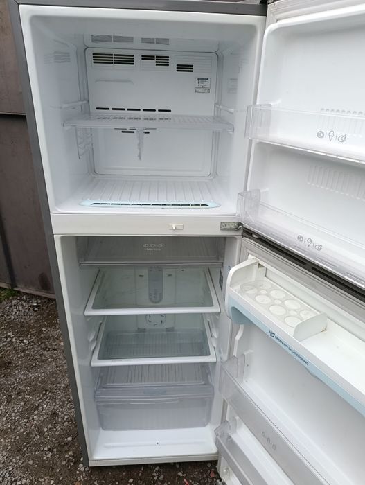 Срочно холодильник LG No Frost недорого