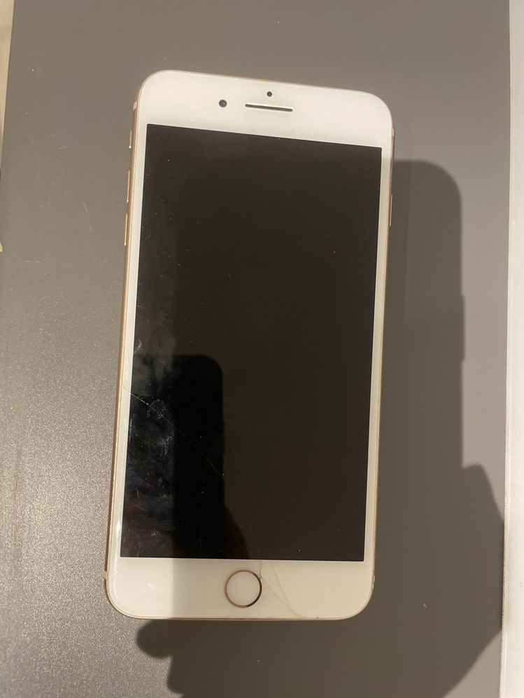 Iphone 8 Plus 256gb tela traseira trincada