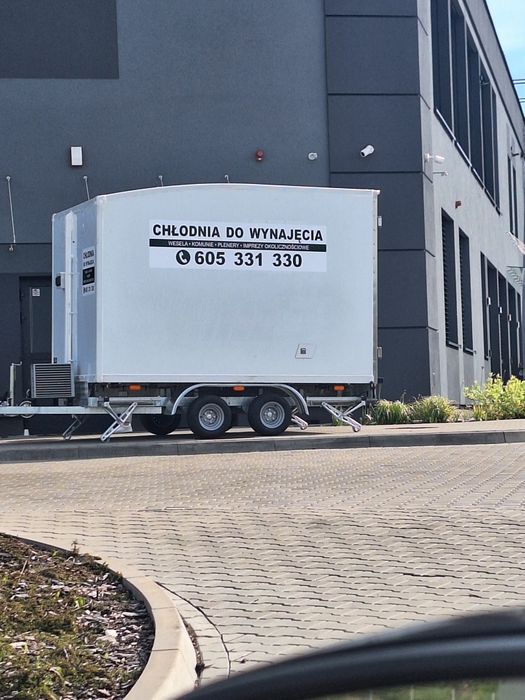 Wynajem chłodni przyczepka chłodnia wesele komunia mobilna