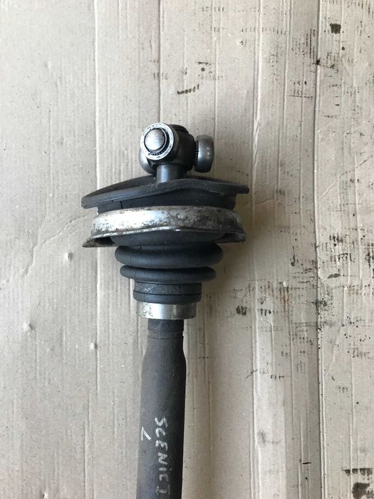 Полуось привод шрус Renault Scenic MK1 1.6 БЕНЗИН (ЛІВА КОРОТКА).