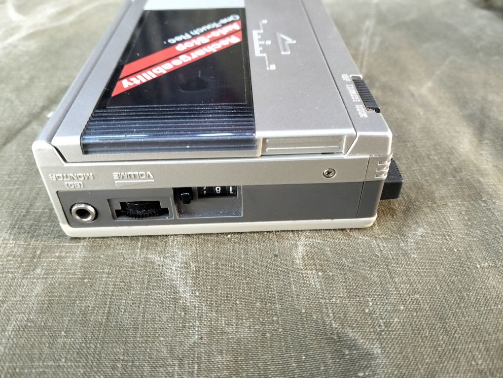 Плеер (магнитофон, диктофон) National (Panasonic) RQ-352.
