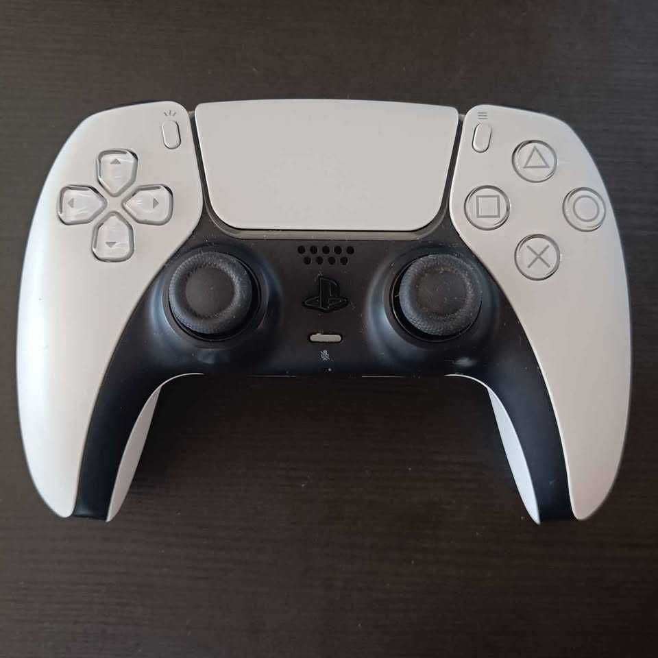 PlayStation 5 (CFI-1216A) – 825 GB – Excelente Estado + Garantia