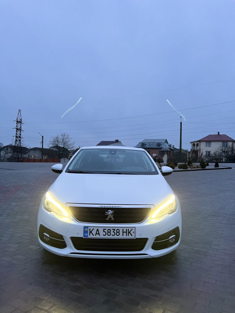 Продам авто (машину) Peugeot Пежо 308 2019 рік