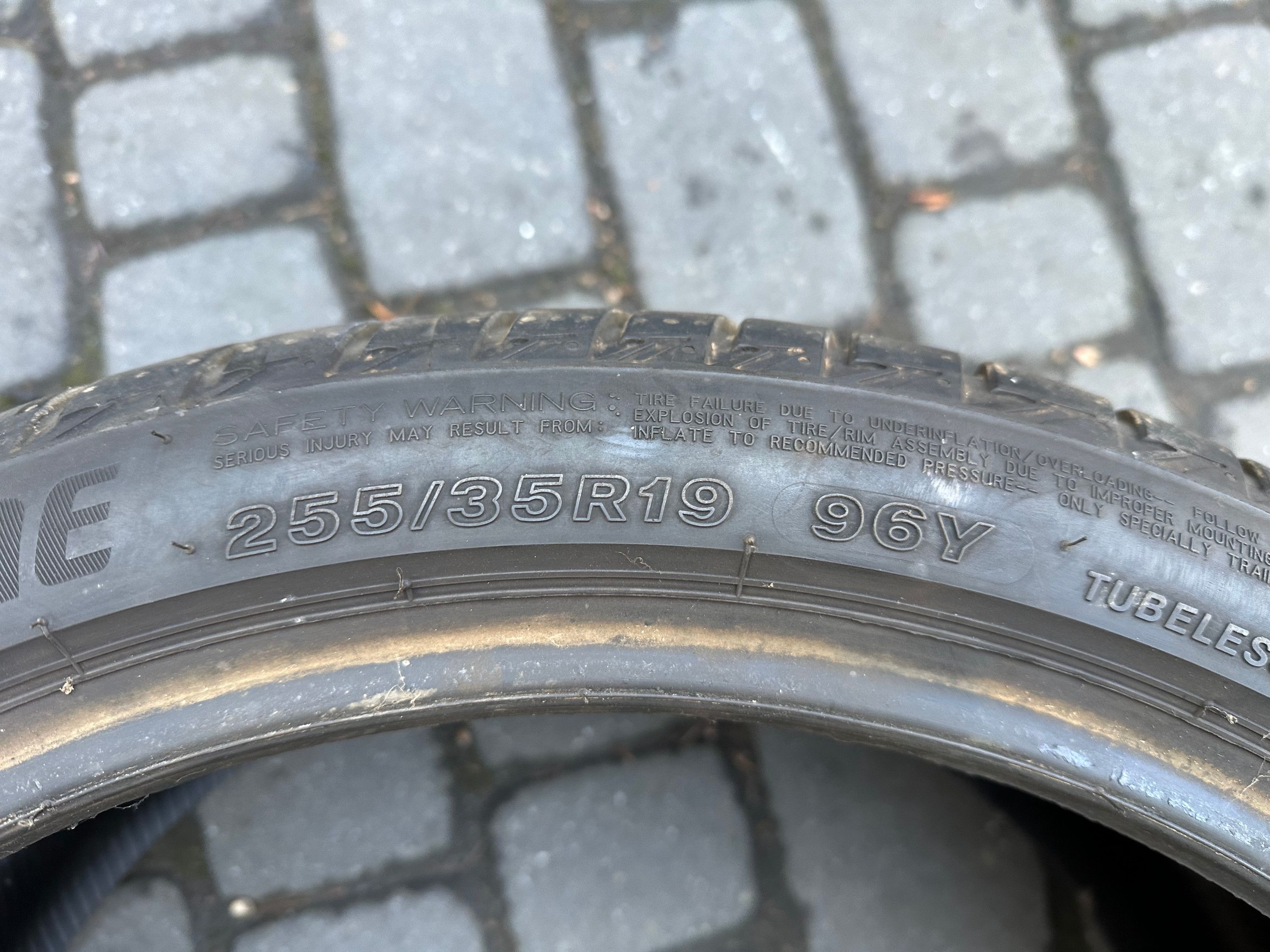 Opona Bridgestone Turanza T005 - 255/35/19