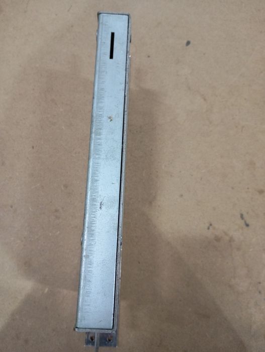 Врізний замок мотура