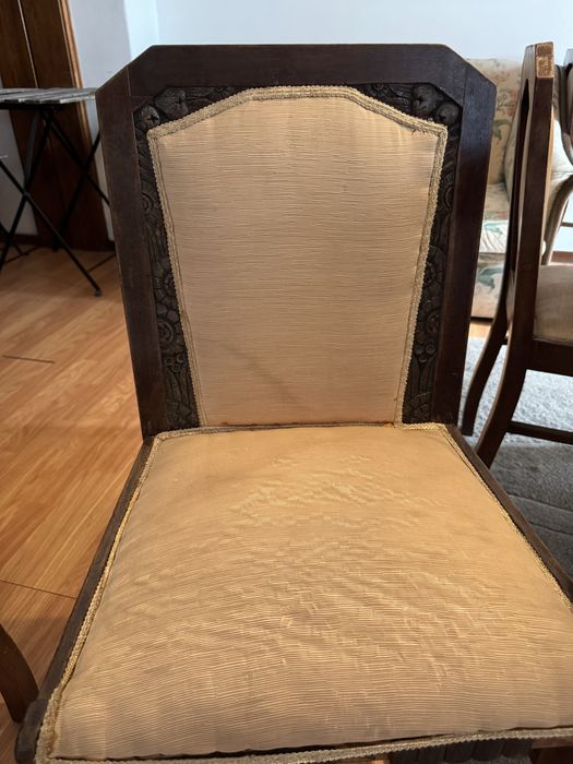 Cadeiras de jantar forradas