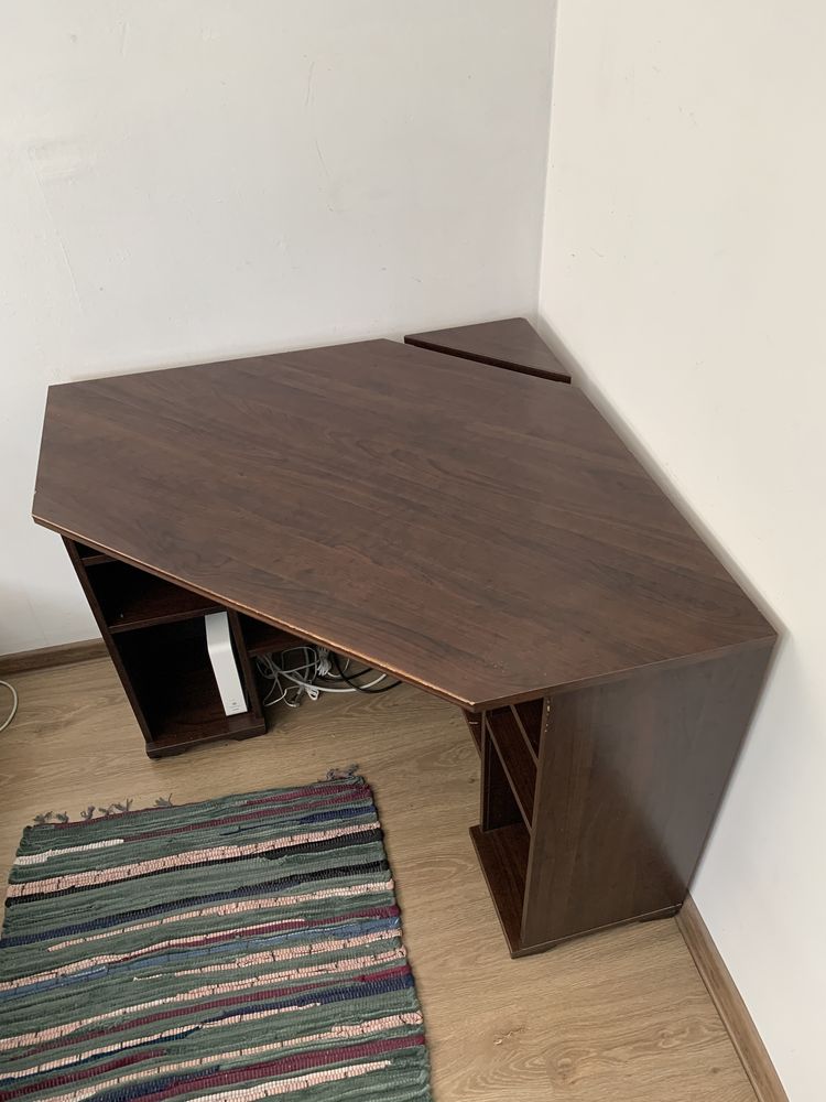 Biurko narożne Ikea Borgsjo drewniane 93 cm Forte Wenge