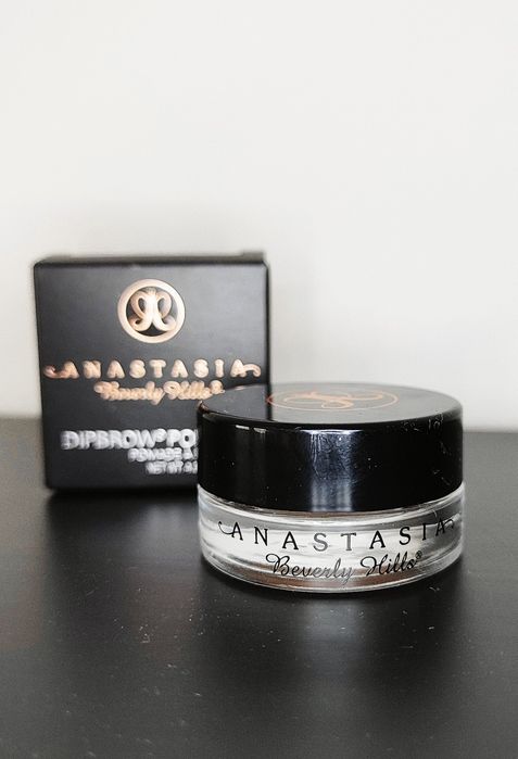 Pomada do brwi orginalna Anastasia Beverly Hills dipbrow soft brown br