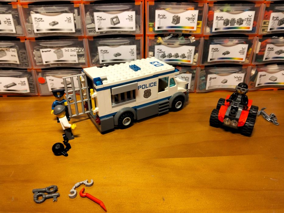 Lego city 60043 Prisoner Transporter