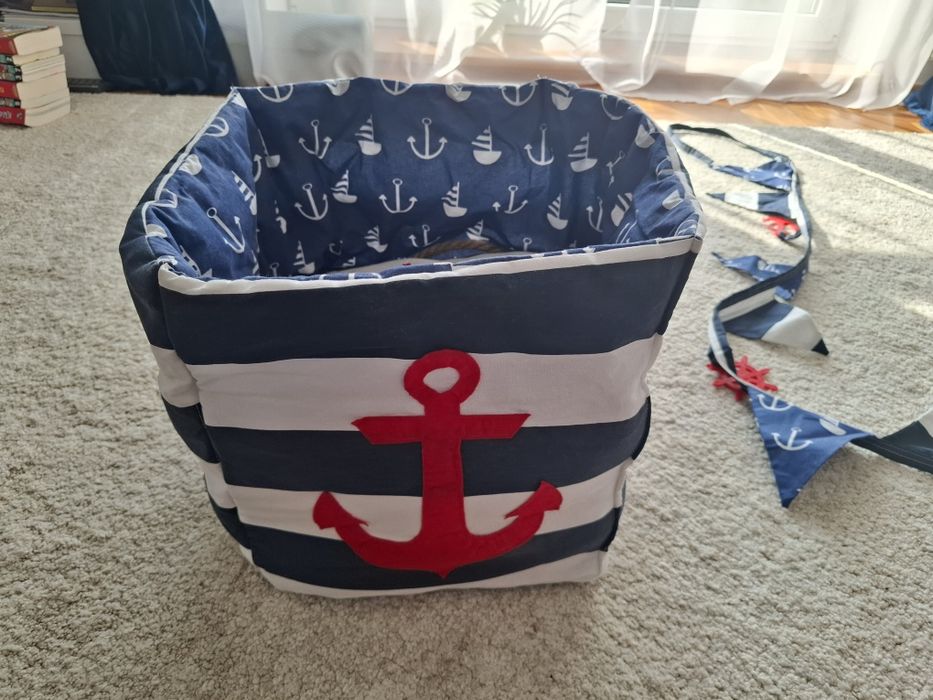 Wystrój marynistyczny morski do pokoju dziecięcego