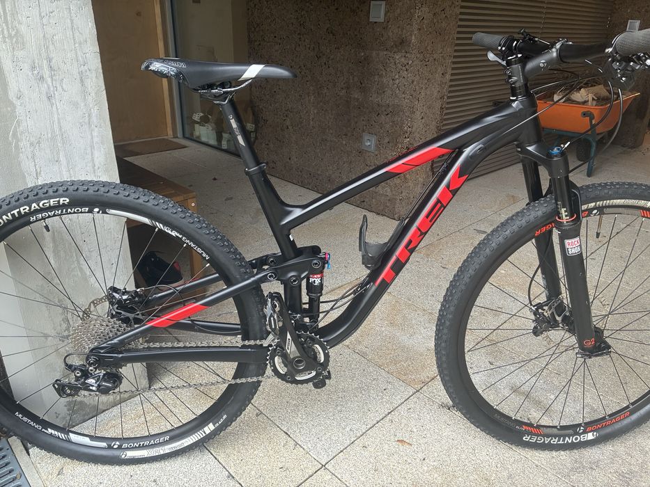 Vendo Trek Top Fuel 29 Pneus de Origem