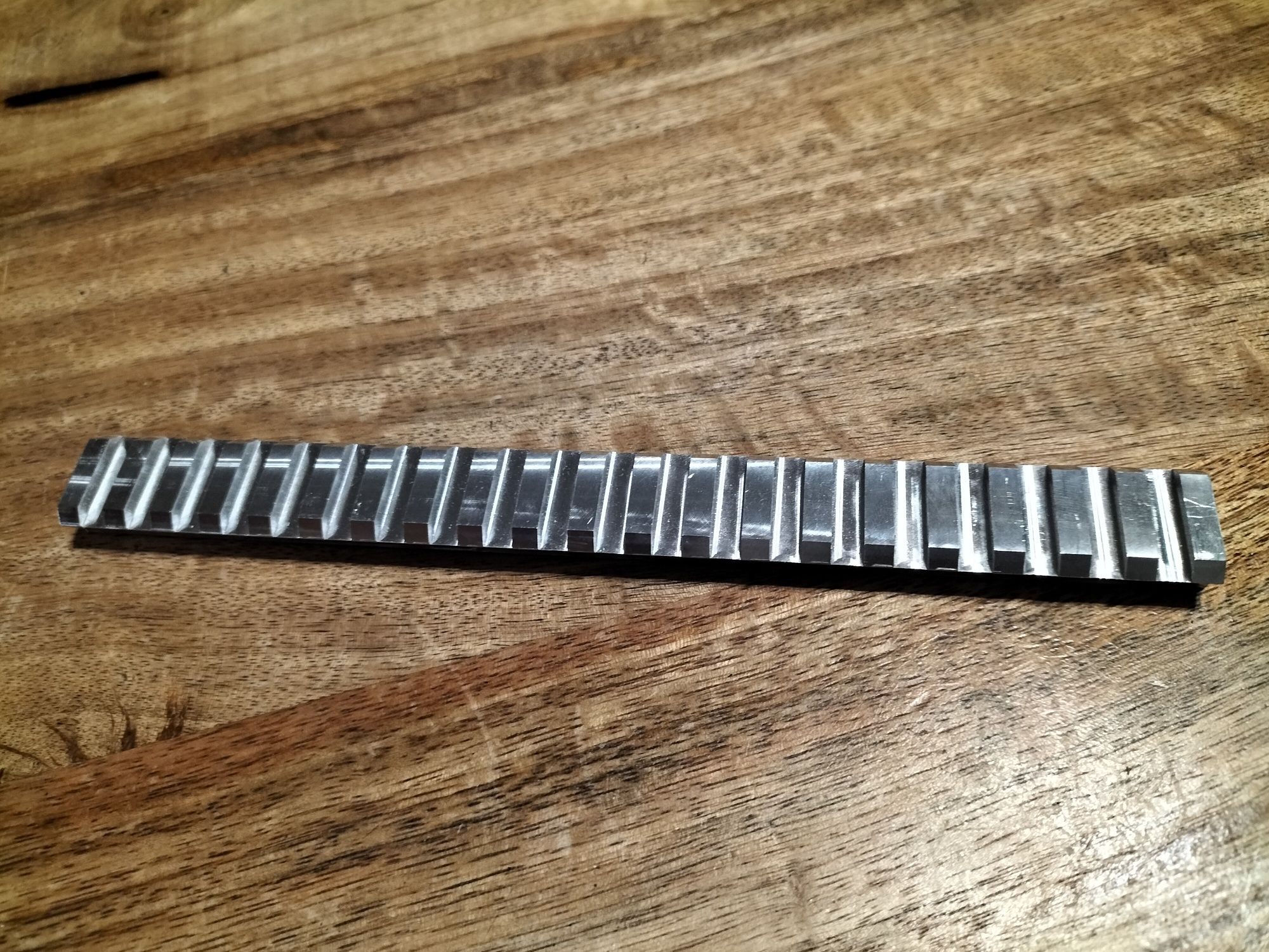 szyna picatinny / weavera surowa aluminium