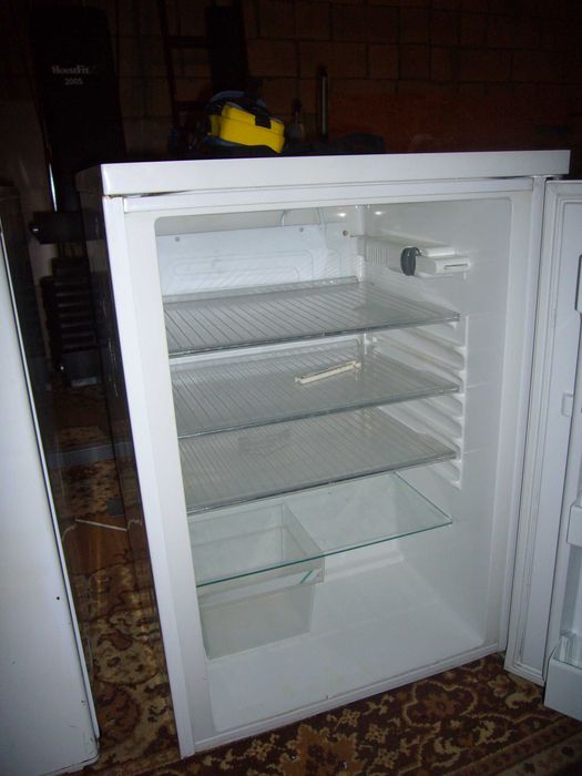 Продам 3 холодильника на разборку или под ремонт