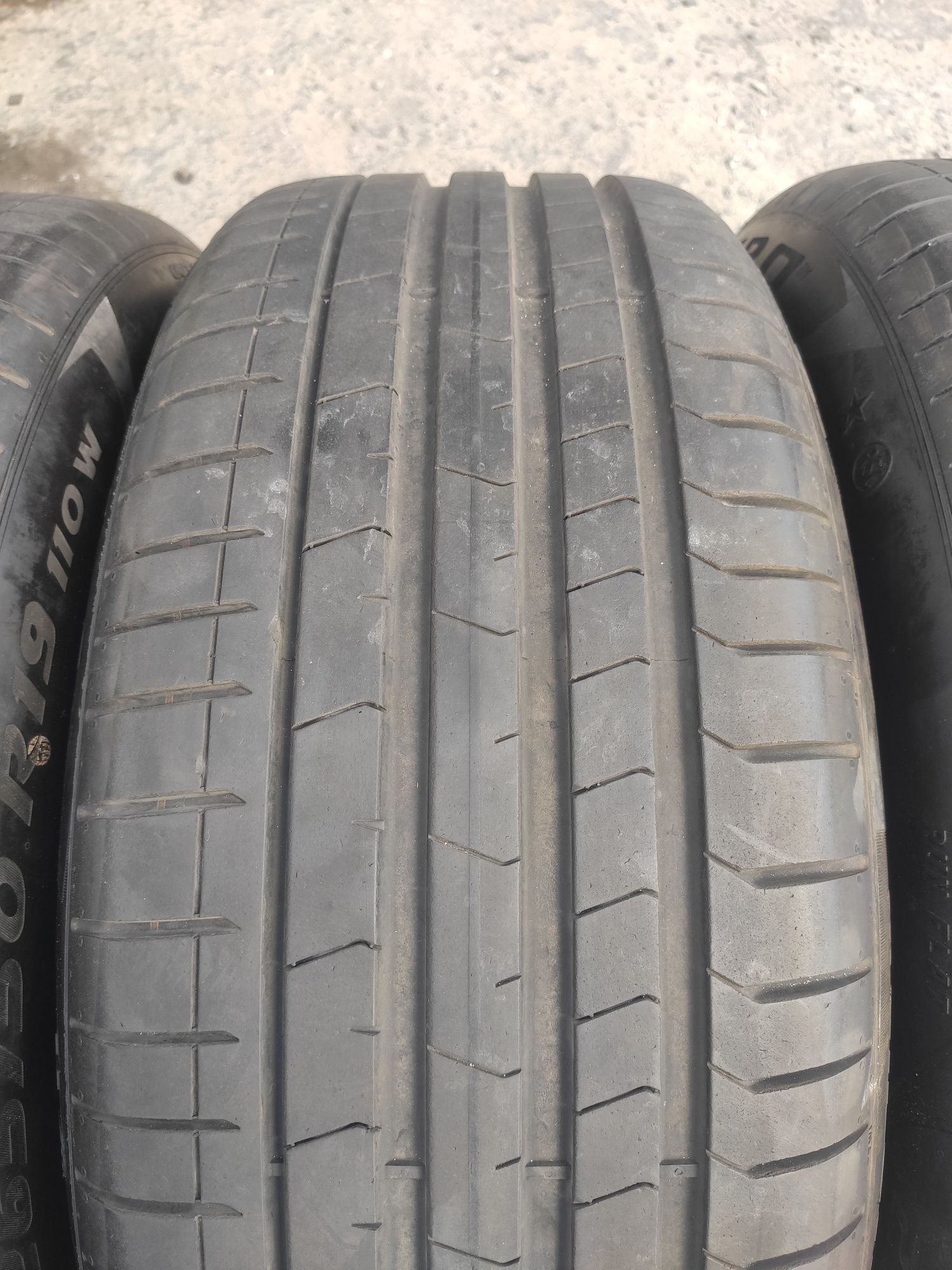 Шини літні 265 50 19 pirelli p zero, 8mm, 2022, bmw x5, touareg, caene