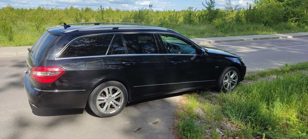 Мерседес Е220 CDI
