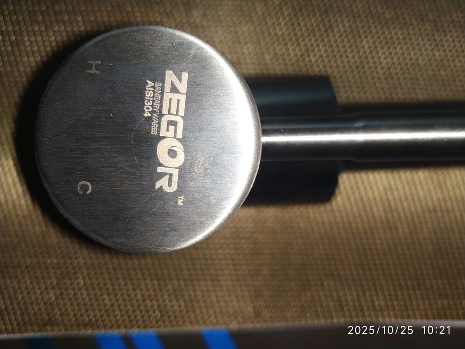 Змішувач для кухні ZEGOR