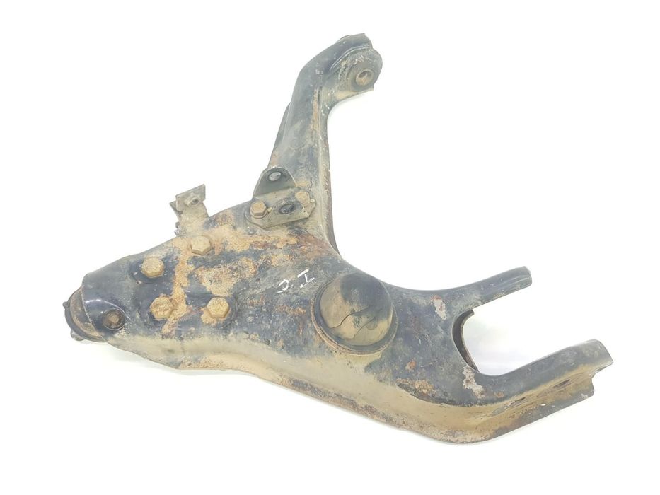 BRAÇO SUSPENSÃO INFERIOR FRENTE ESQUERDO MITSUBISHI MONTERO SPORT K90