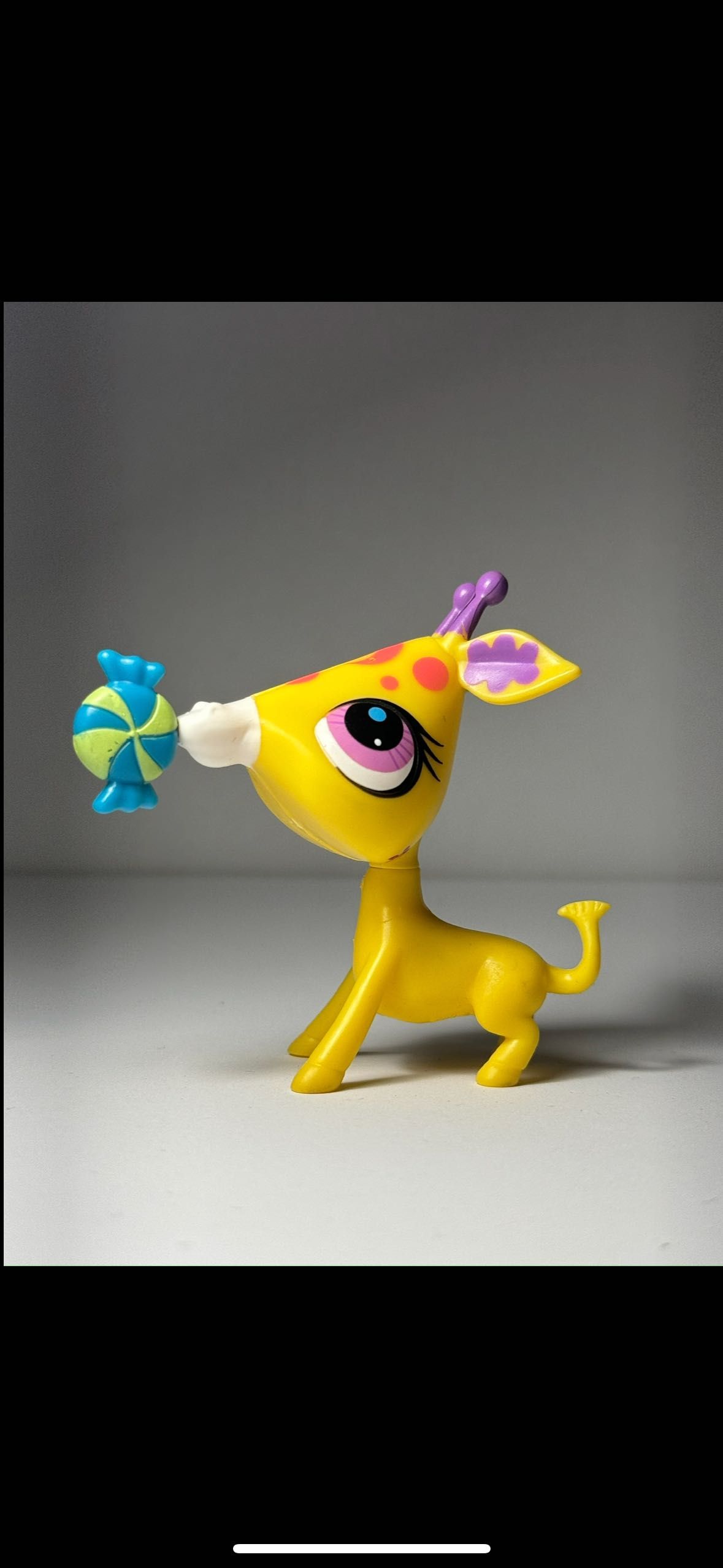 Littlest Pet Shop LPS stare żyrafa z cukierkiem