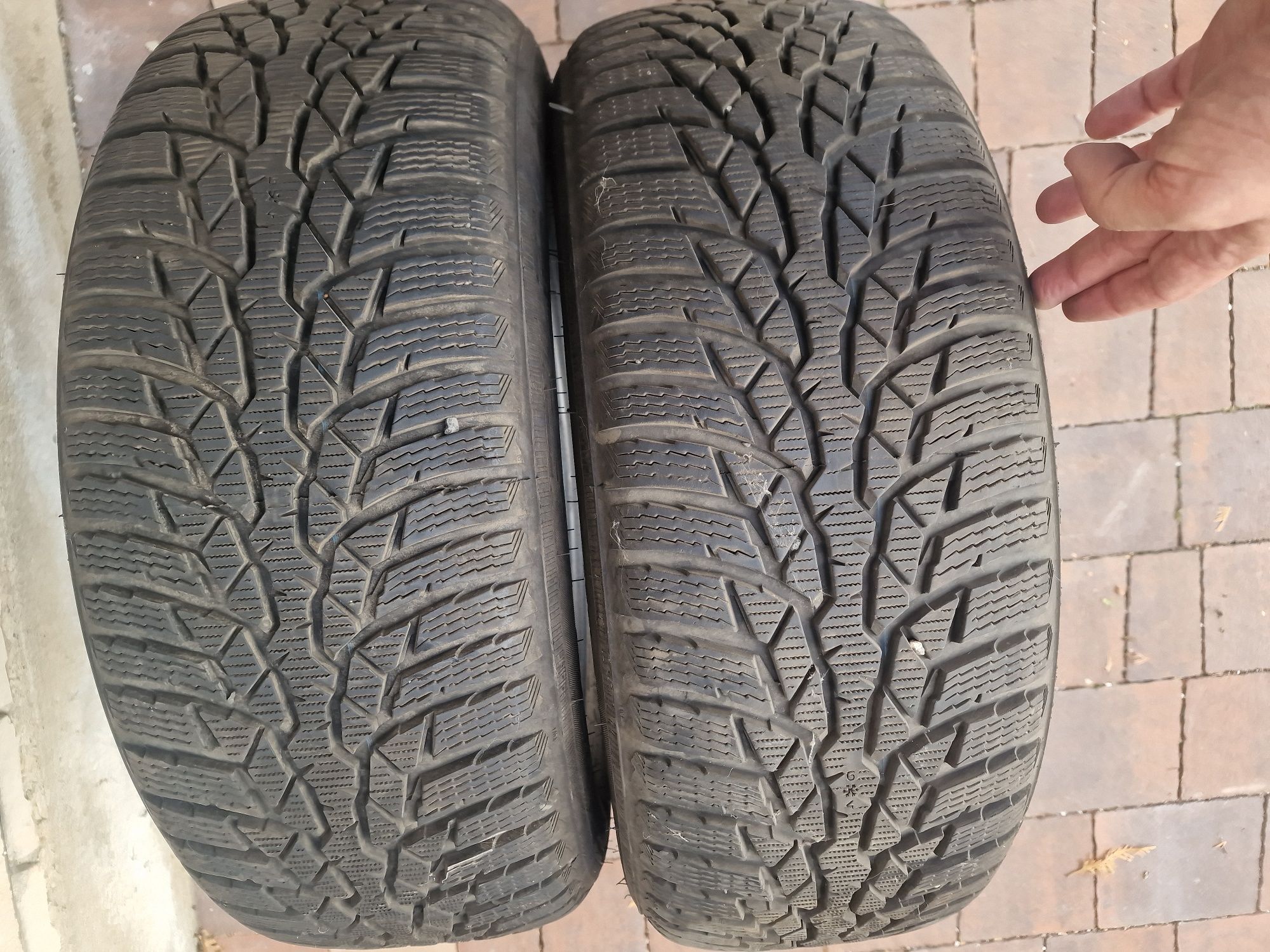 Nokian WR D4 215 60 R16 99h XL