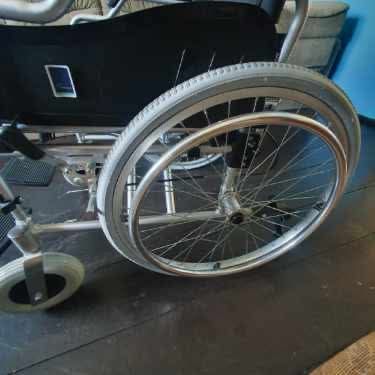 nowy wózek inwalidzki produkcji USA Timago