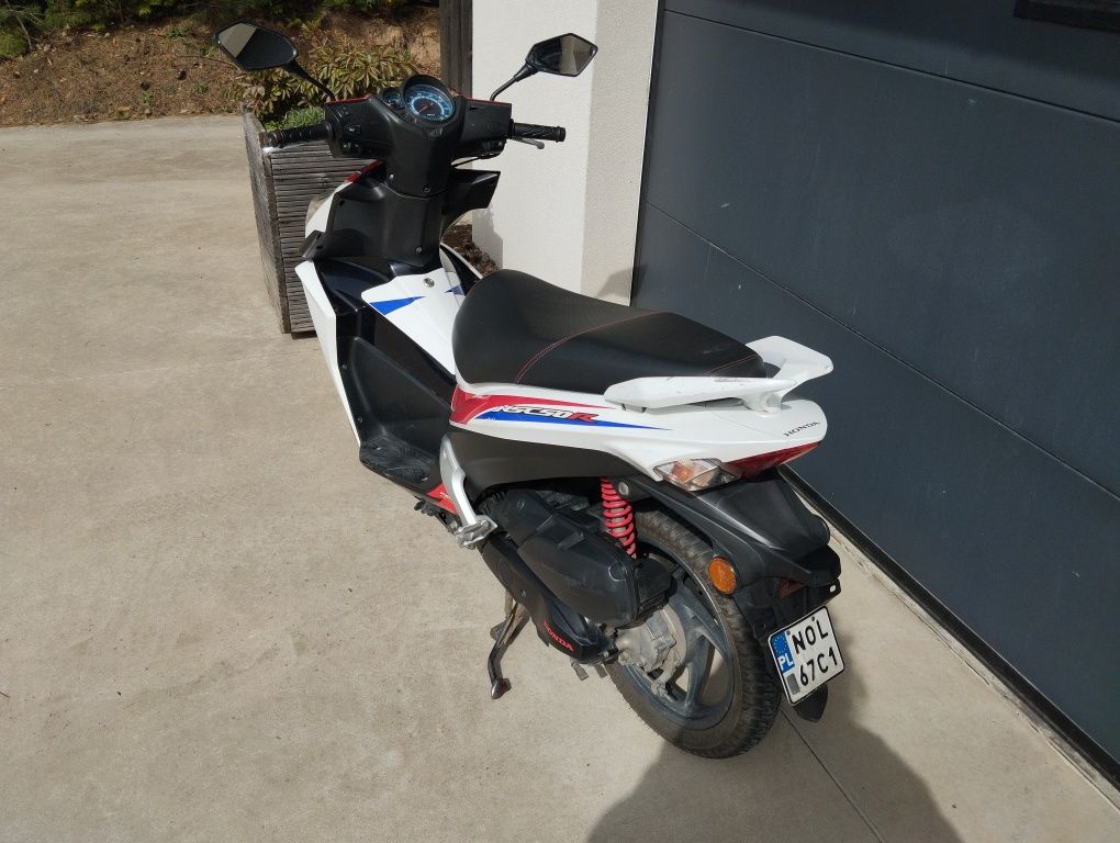 Skuter Honda nsc50r