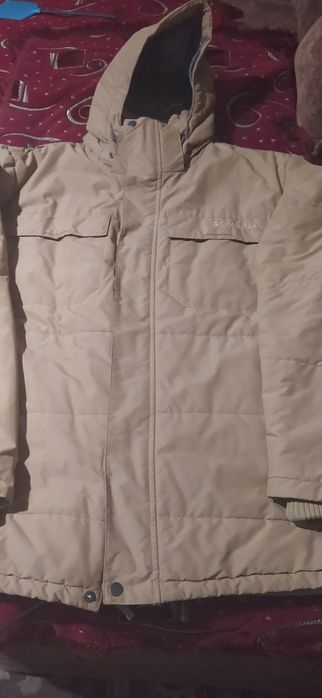 Терма куртка  песочного цвета 50-52 размера