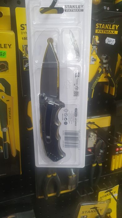 Ніж FatMax STANLEY FMHT0-10311 80мм і формою заточування полусеррейтор