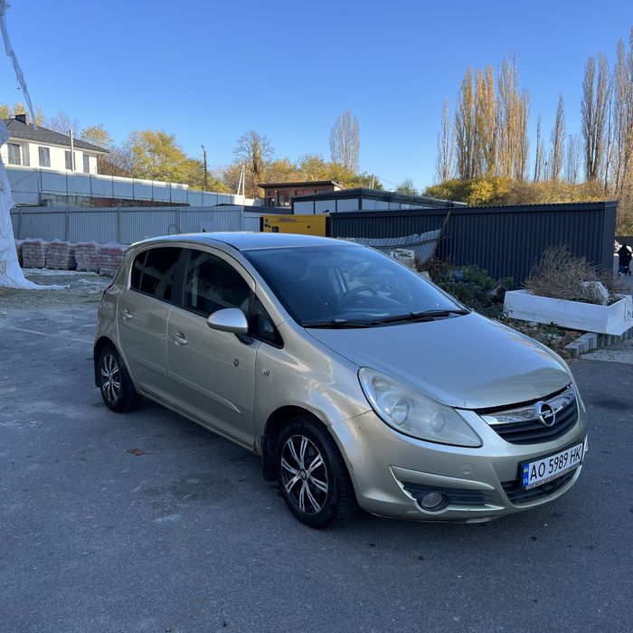 Економне авто Opel Corsa 2007
