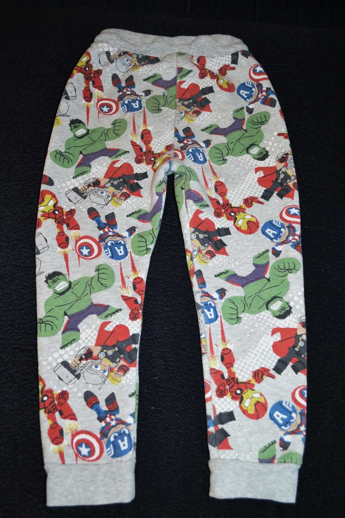 Серые спортивные штаны с супер героями Марвел Marvel Tu на флисе