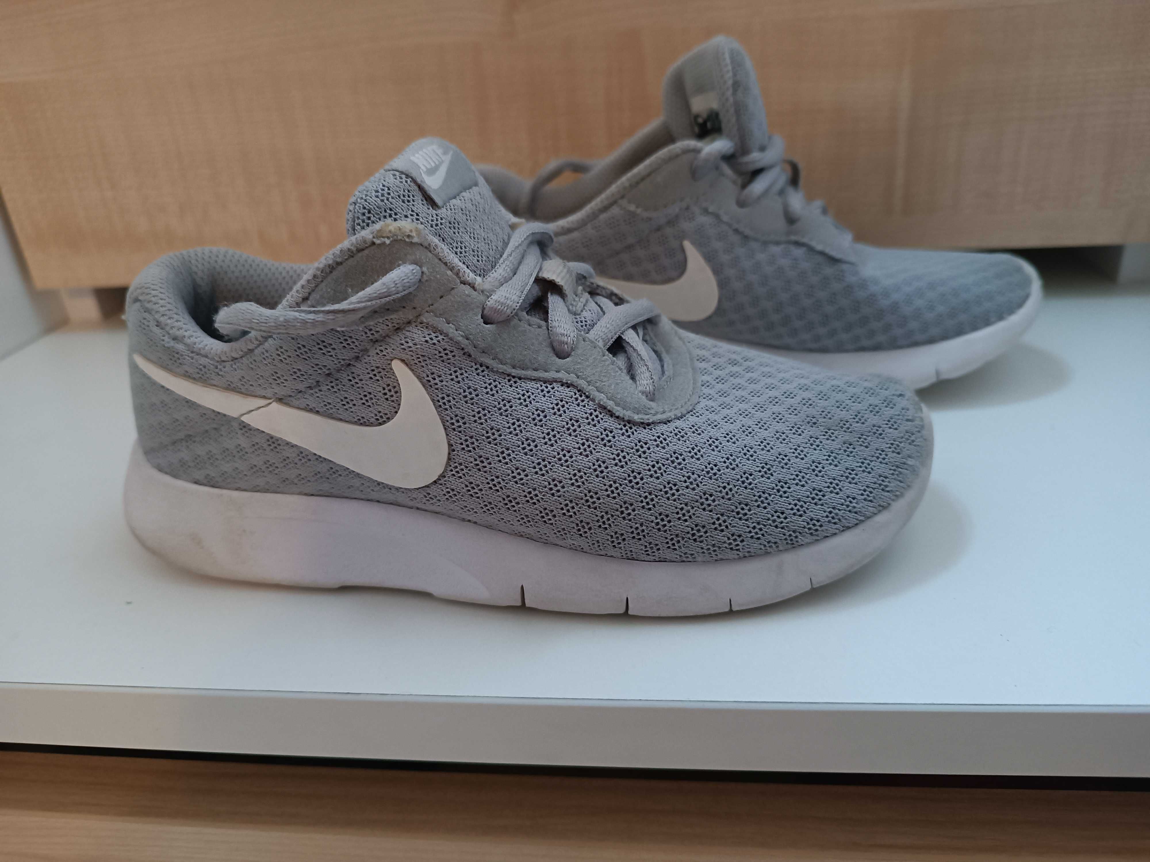 Buty Nike dziecięce 29,5