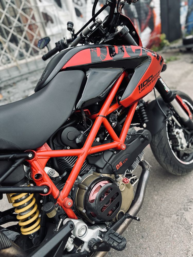 Ducati Hypermotard 1100 evo sp
