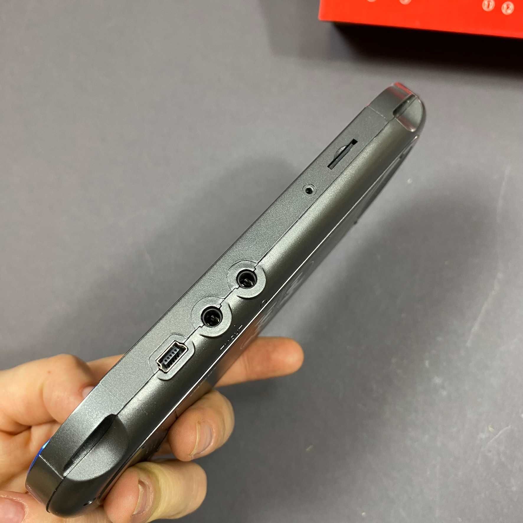Портативная игровая консоль PSP X7 Plus 5"1 8GB 10000 ігор MP5