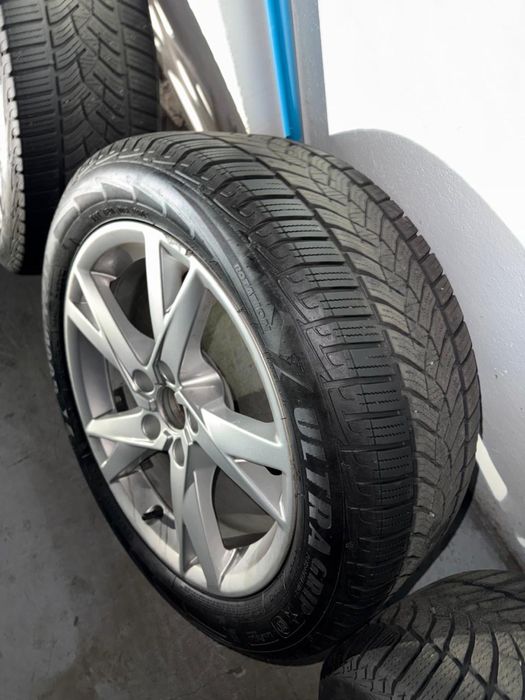 Зимові Шини 225/ 50 R 17 разом з дисками Audi