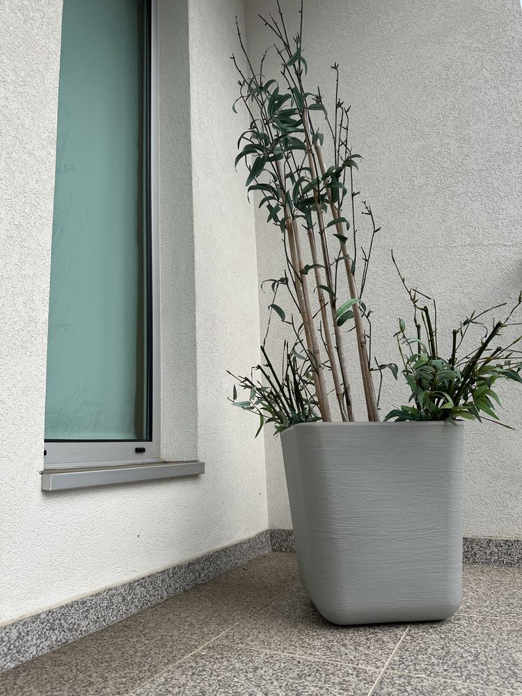 Vaso alto cinza PVC exterior/interior jardim ou terraço