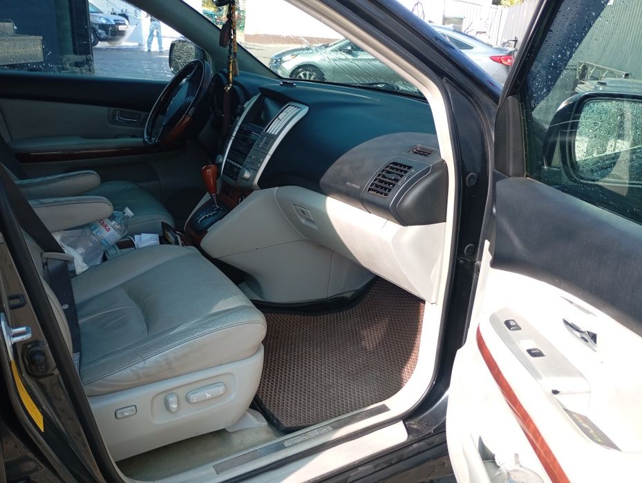 Продам автомобіль Лексус РХ400