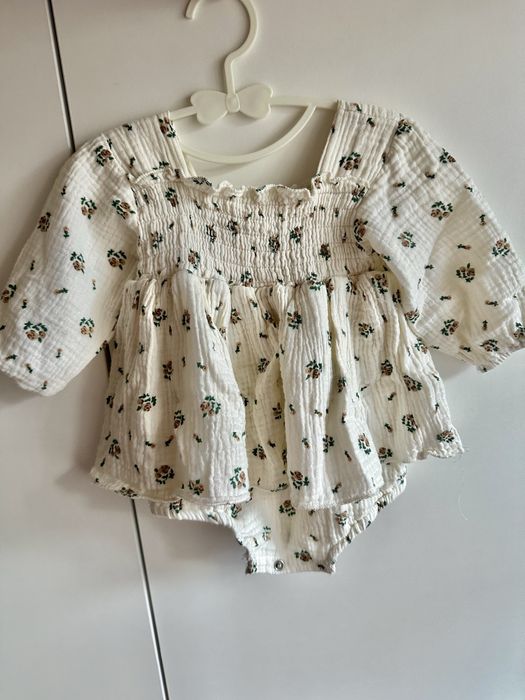 Сукня-боді муслінова у квіти 9-12 міс