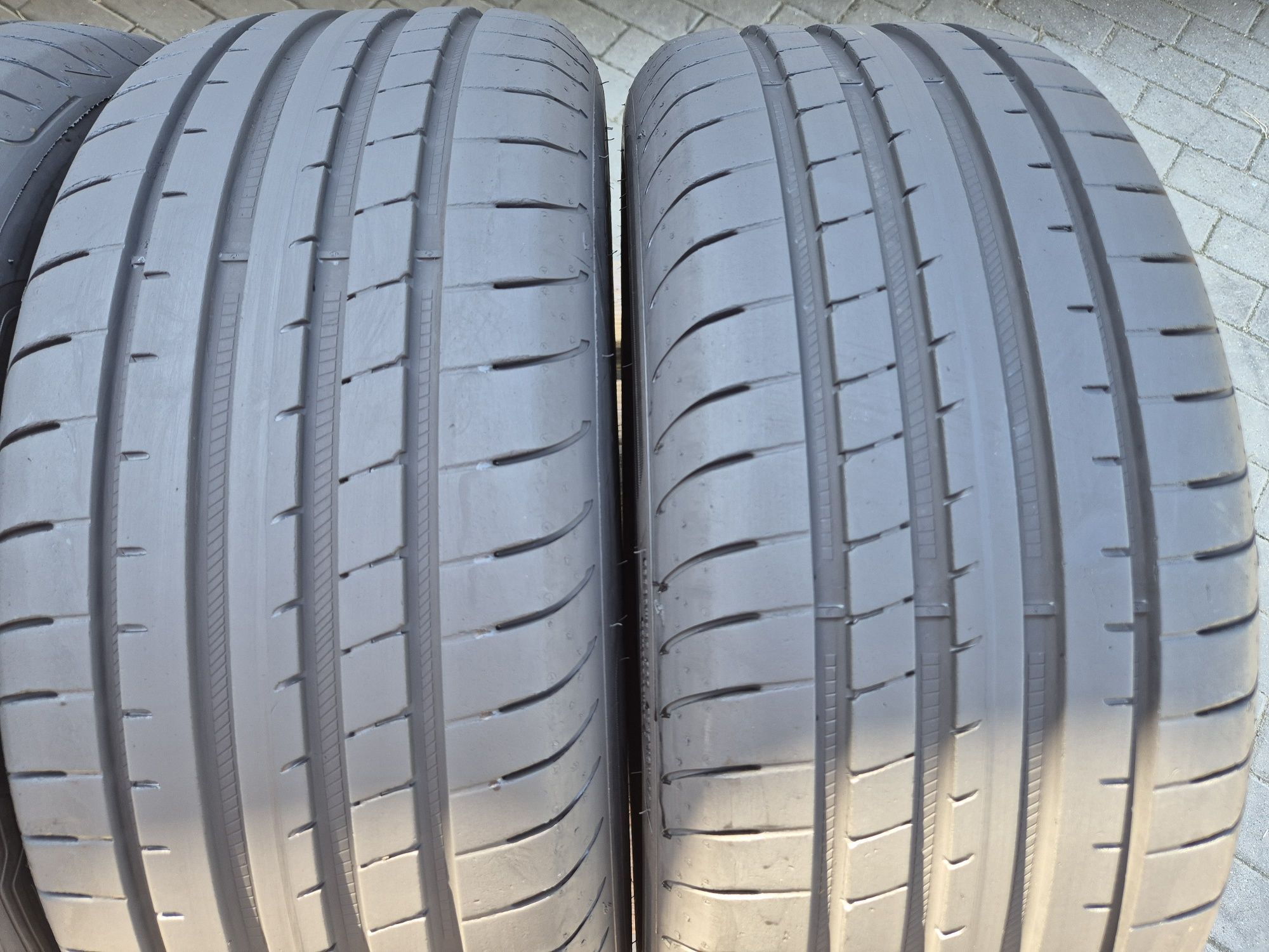235/55/17 103V Extra load Goodyear Eagle F1 asymmetric 3  6,5mm