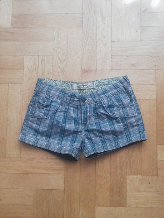 Komplet Szorty, XS spodenki  i koszulka na ramiączkach stan idealny