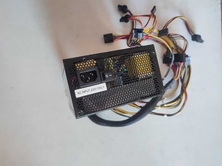 Продам блок питания Cooler Master RS-460-PCAP-A3