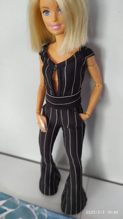 Ubrania dla lalek Barbie