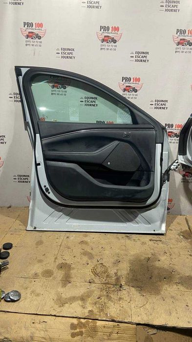 Двері дверь ліві взборі A3 Мустанг Матч-Е Ford Mustang Mach-E 2020 -