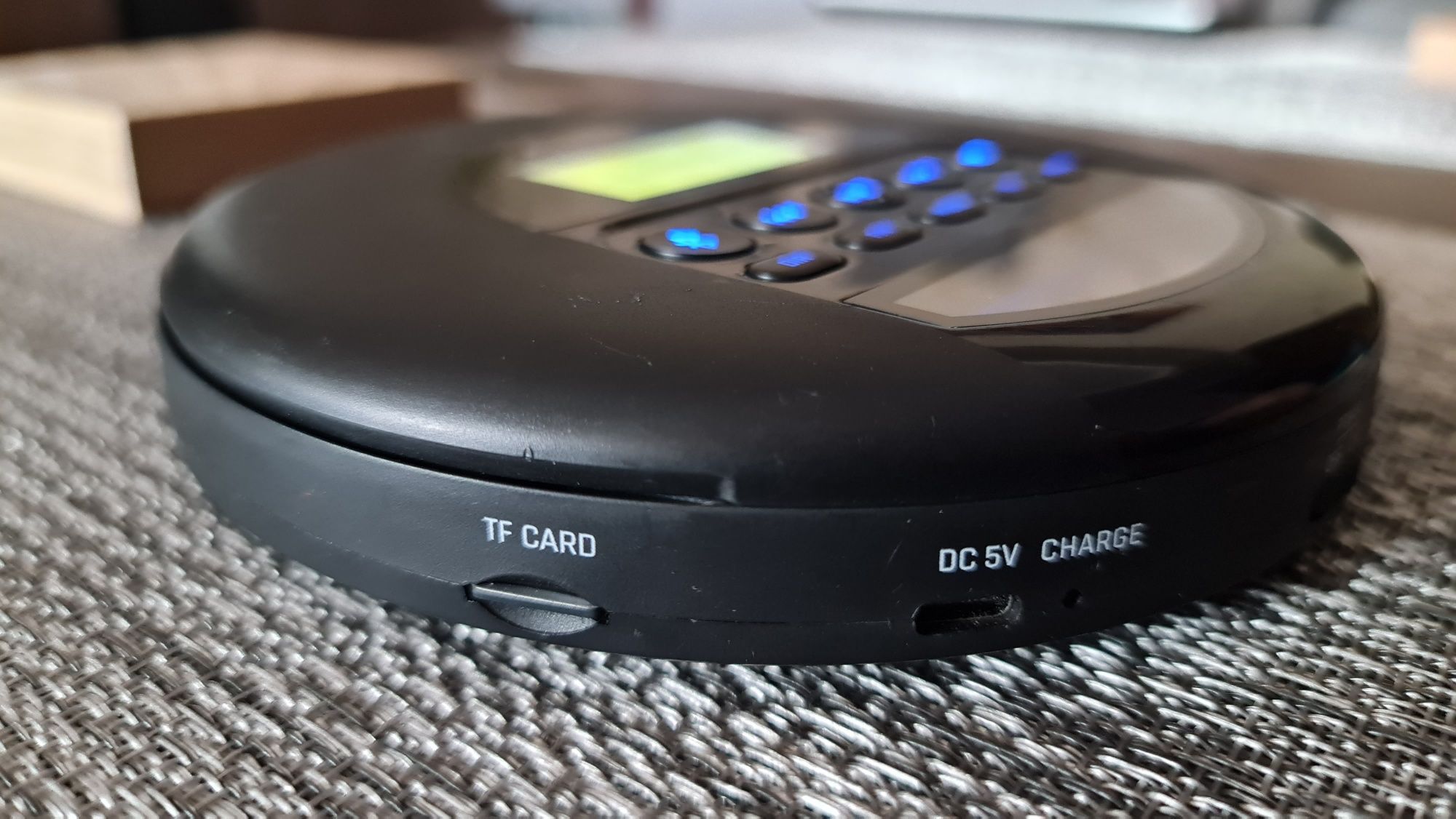 Discman KLIM z Cd,bluetooth,microSD,radio FM