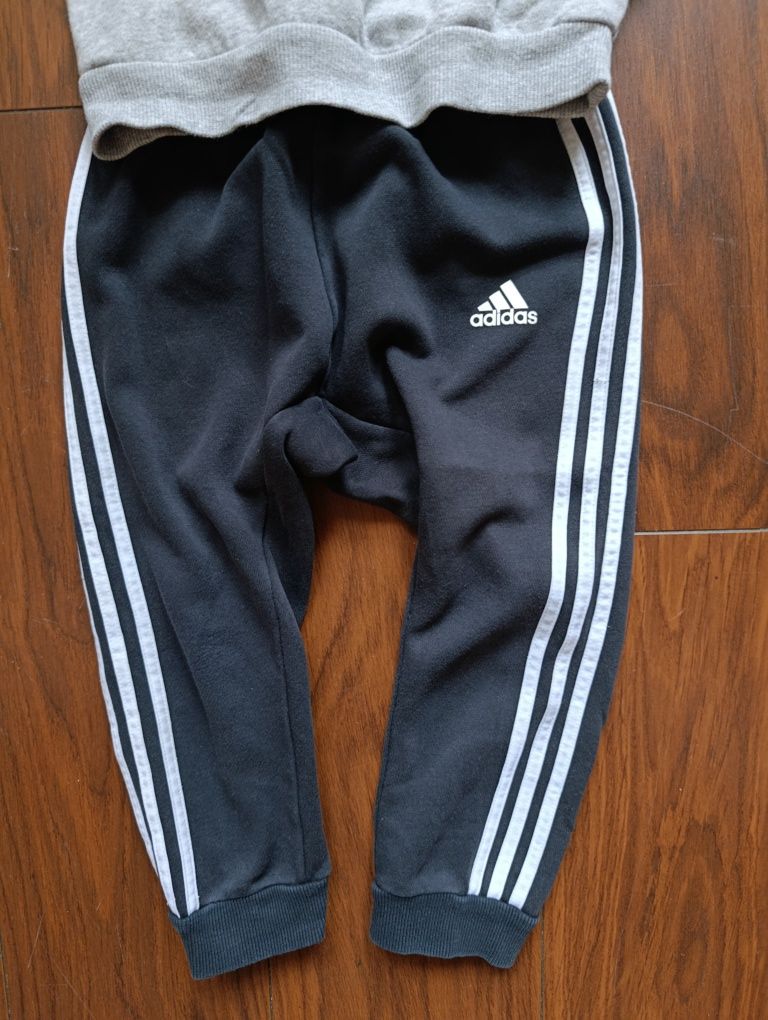 Dres Adidas r.98