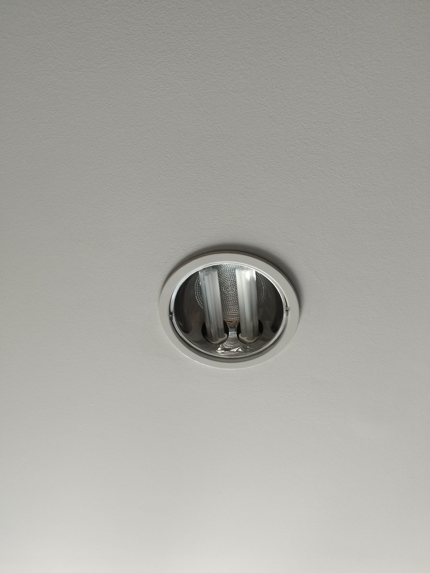 Lampy Oświetlenie Oprawa LUGSTAR BASIC  2x26W biały