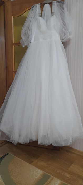 Продаю свадебное платье