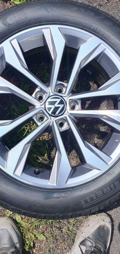 Nowe felgi orginal vw b8 nowe opony stary rok  gratis pirelli