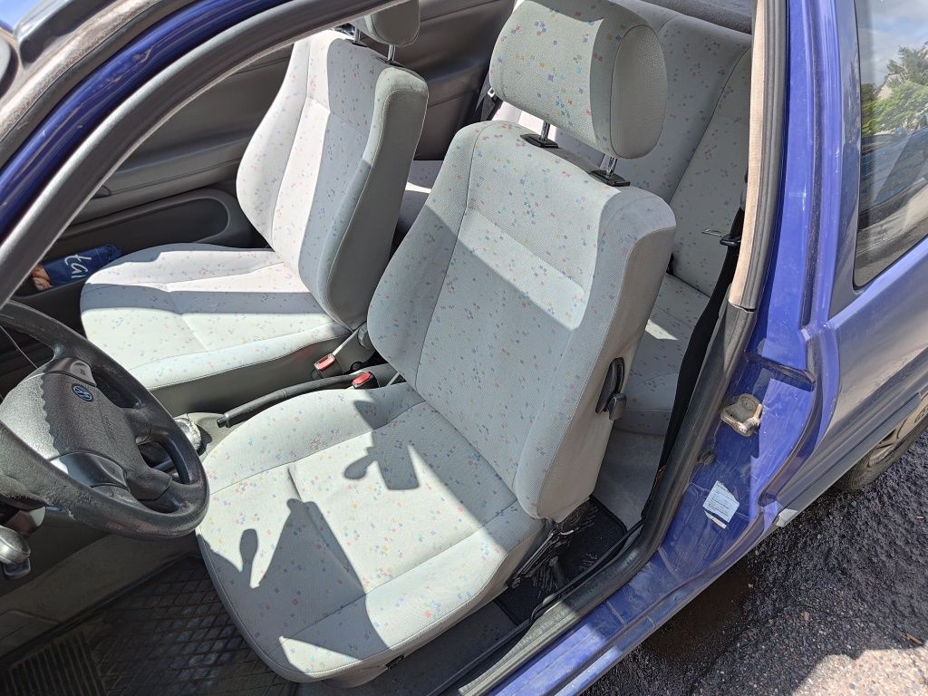 VW Volkswagen Polo 1.0 opłaty na prawie rok 3 drzwi 5 miejsc